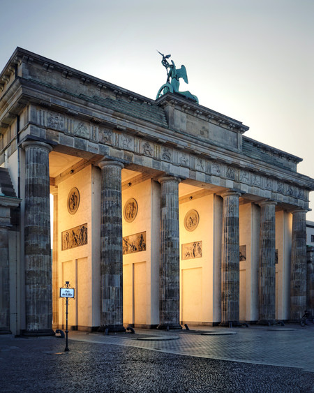 Golden Lights Of Berlin