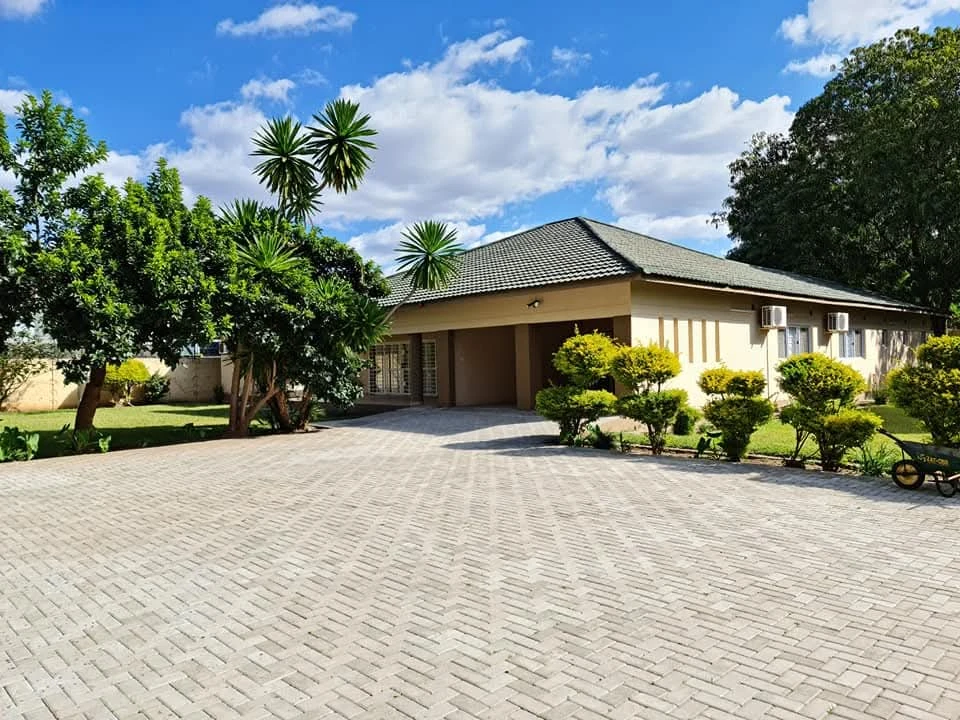 4 bedroom property for sale in Kabulonga