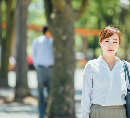 ストーカーに悩む女性