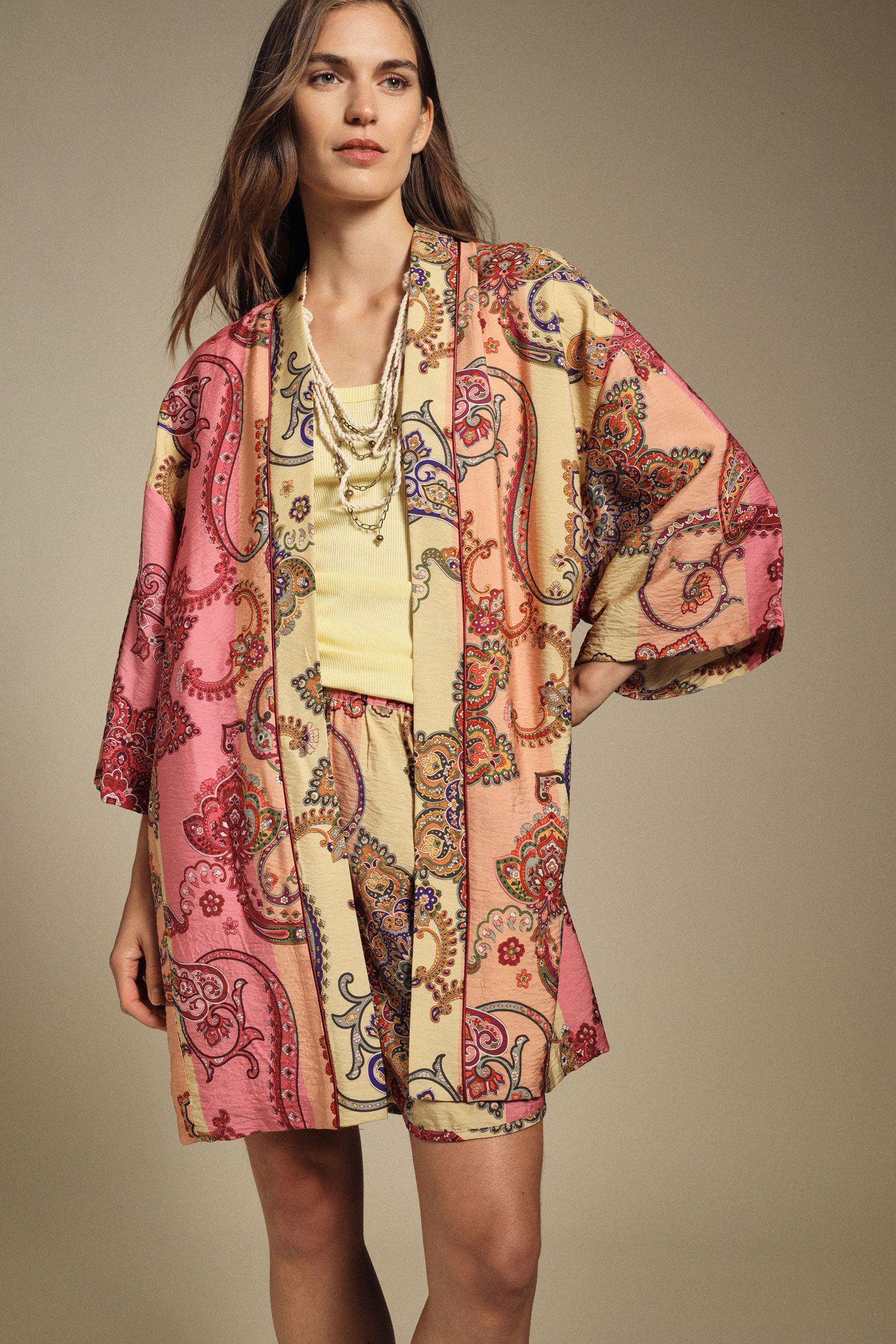 KIMONO