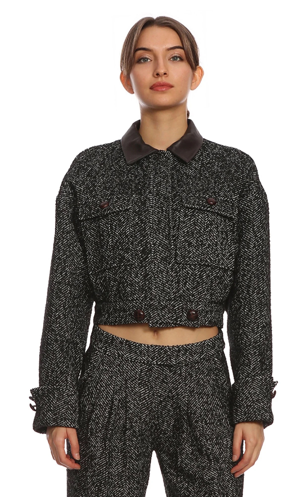 Deri yaka detaylı Ceket