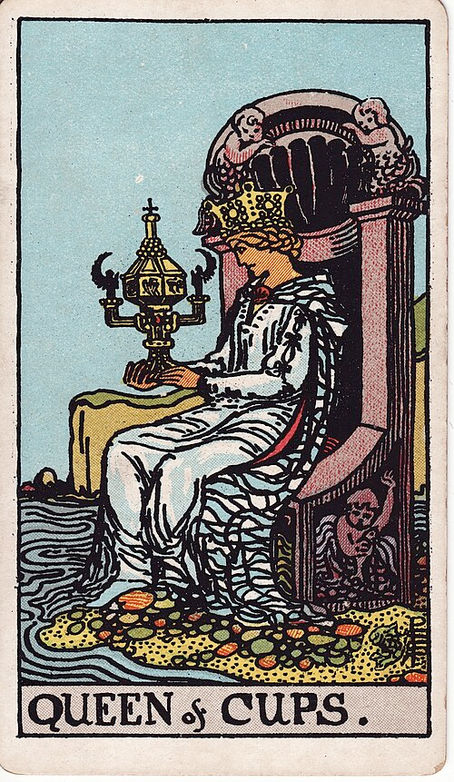 TIY Tarot - QUEEN OF CUPS