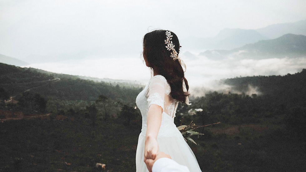Braut in malerischer Aussicht