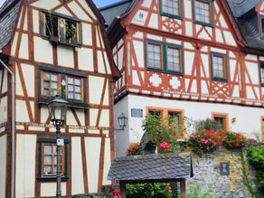 BACHARACH: Copa en Mano, así se Disfruta el más bello Pueblo Medieval a Orillas del Rin