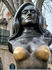 DALIDA EN MONTMARTRE: El busto de bronce que todos quieren tocar 