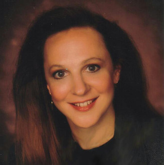 Jeanette Headshot