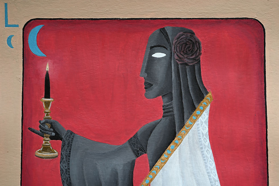 Miniature : zoom sur une peinture acrylique avec portrait de femme noir sur fond rouge