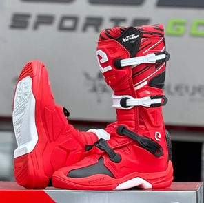 Eleveit X Privilege Enduro chega à Pulse Sports e mira pilotos que encaram qualquer terreno