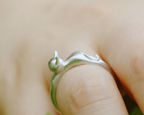Thumbnail: Brushed Sterling Silver Stretched Out Kitten Ring