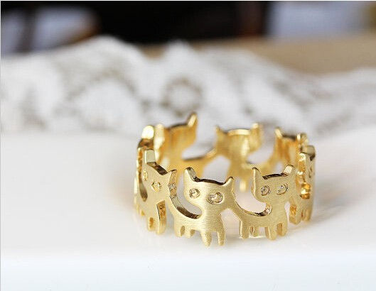 Thumbnail: Circle of Cats Wrap Ring