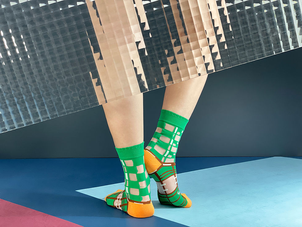 Thumbnail: Checkerboard See-through Sheer Socks / Green