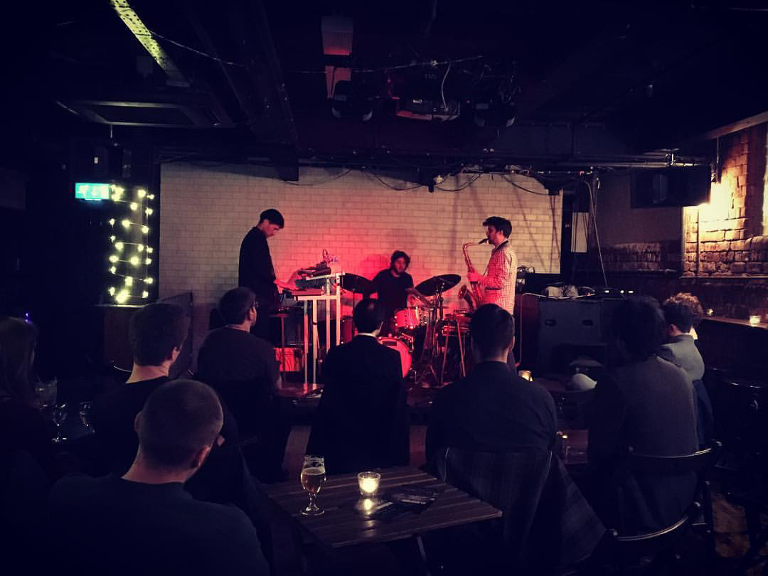 George Crowley Trio The Whiskey NQ Jazz.