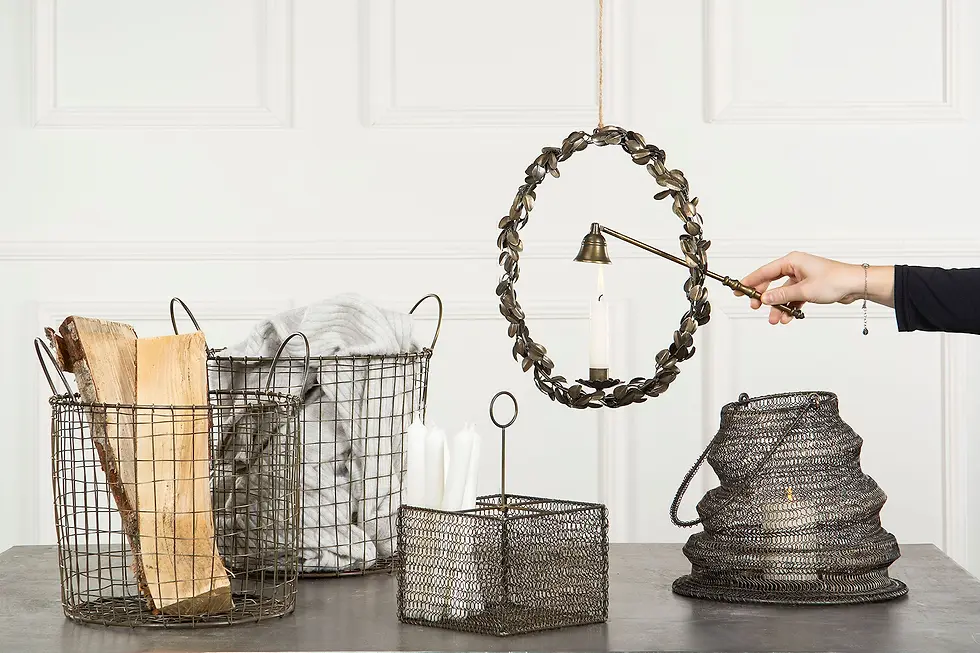 Miniatyrbilde: Lysestake med bladkrans