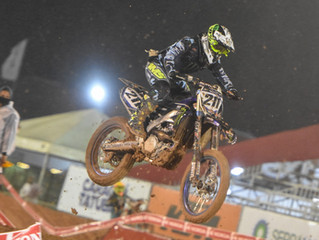 Paulo Alberto vence as duas baterias e é campeão do Arena Cross 2020