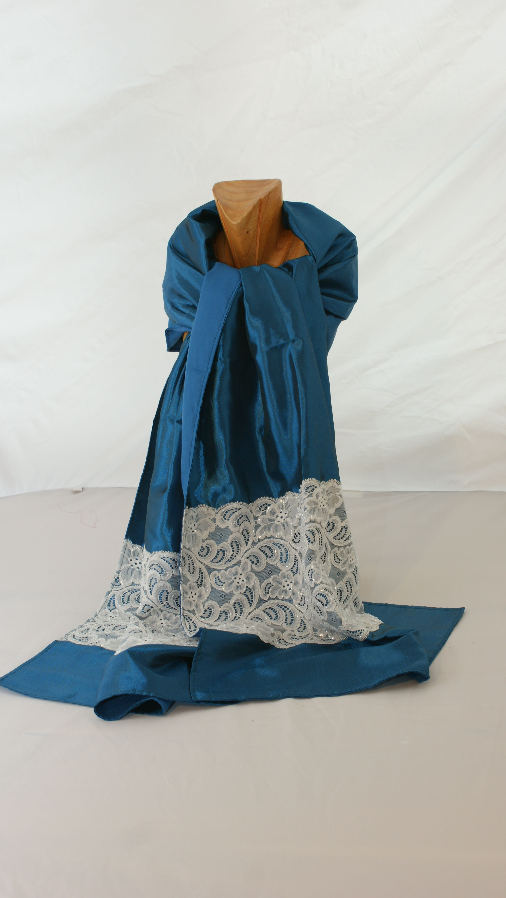 Victoria Shawl