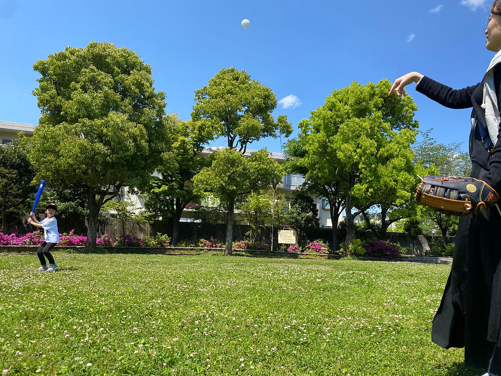 近所の公園で野球遊びをしていた頃のS選手