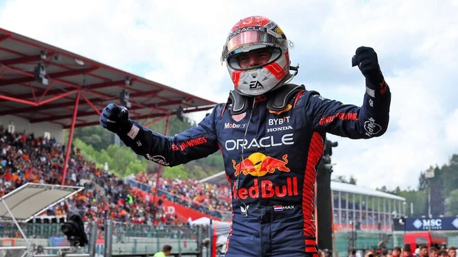 Mika Häkkinen, sobre Max: "No está aburrido, no cree que las carreras sean aburridas"