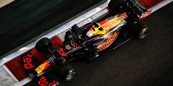 El león, Max Verstappen, intimida a los Mercedes para asegurarse la pole position en Abu DabiEl leó