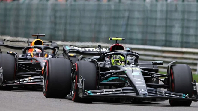 Mike Elliott, de Mercedes: "Antes no estabas limitado por la rigidez"