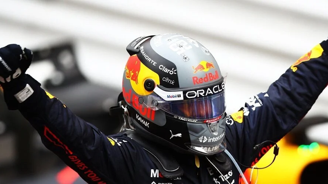 Checo gana en en el caos de Mónaco con menos de 2 segundos entre los 4 primeros
