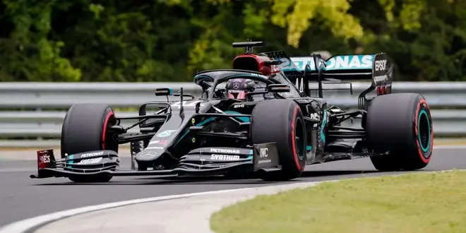 Lewis Hamilton destroza el crono y se lleva la Pole en Hungaroring