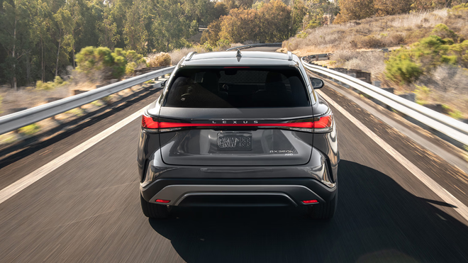 Lexus vuelve a superar su marca: alcanza las 230 unidades vendidas durante el mes de julio