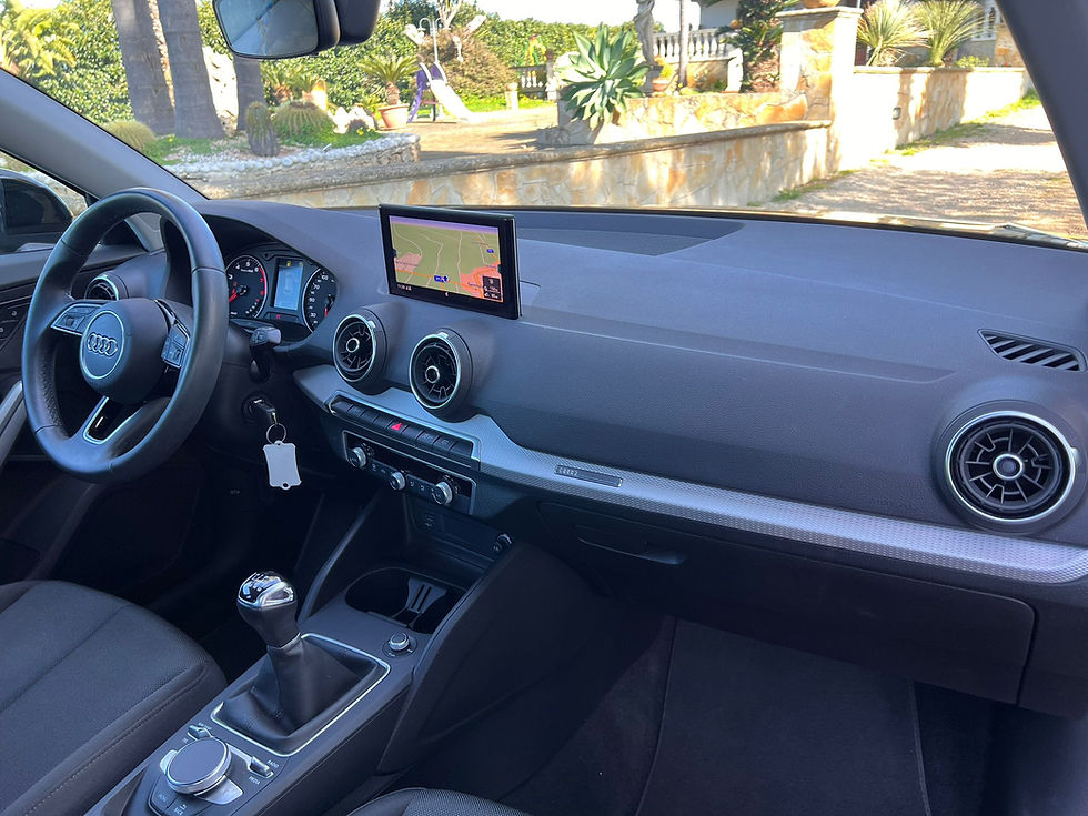 Miniatura: AUDI Q2 BUSINESS