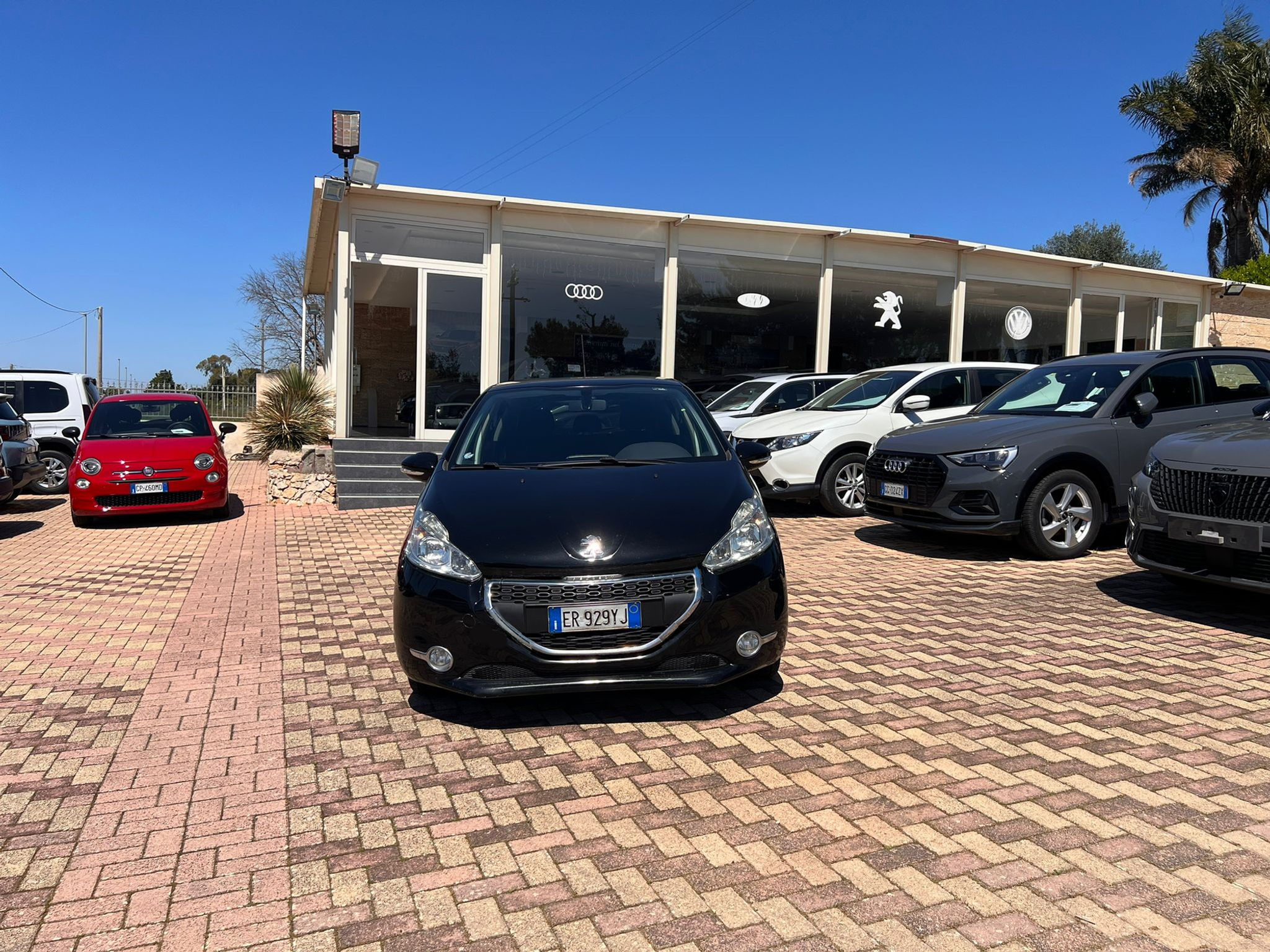 PEUGEOT 208 ALLURE