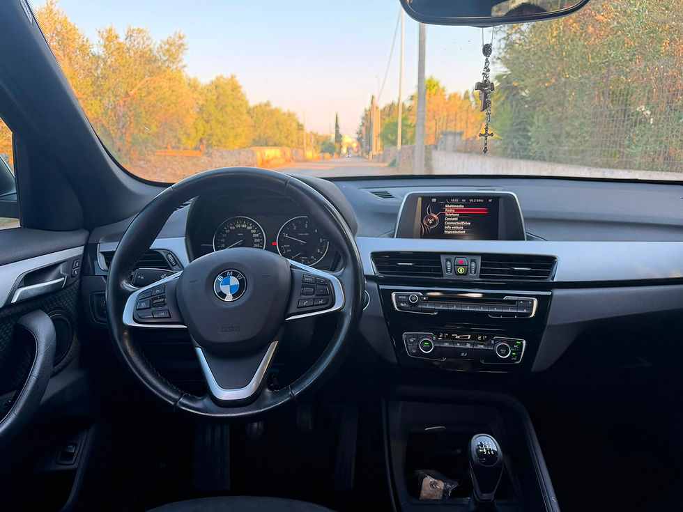 Miniatura: BMW X1 18D BUSINESS