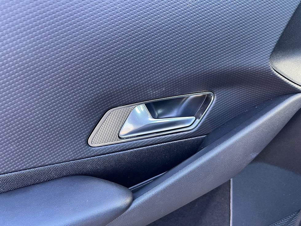 Miniatura: NEW DS 7 BASTILLE BUSINESS