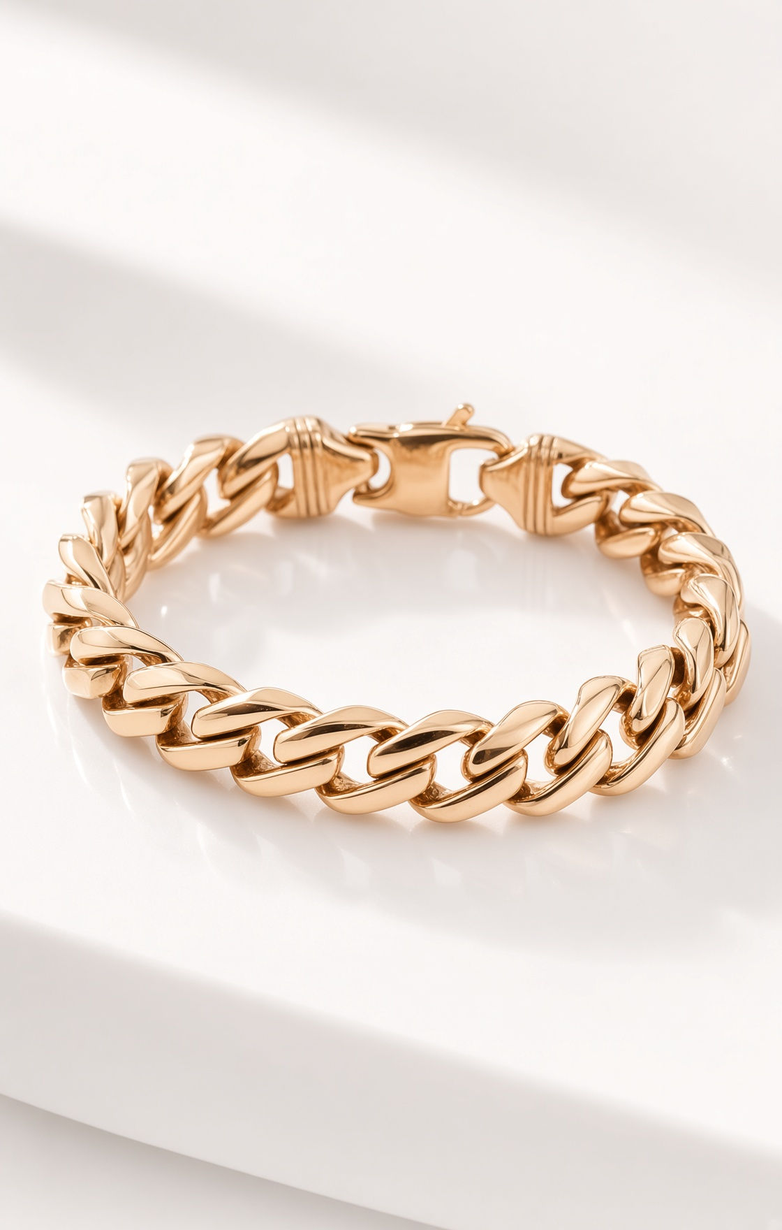 Classic Curb Chain Bracelet in Stainless Steel