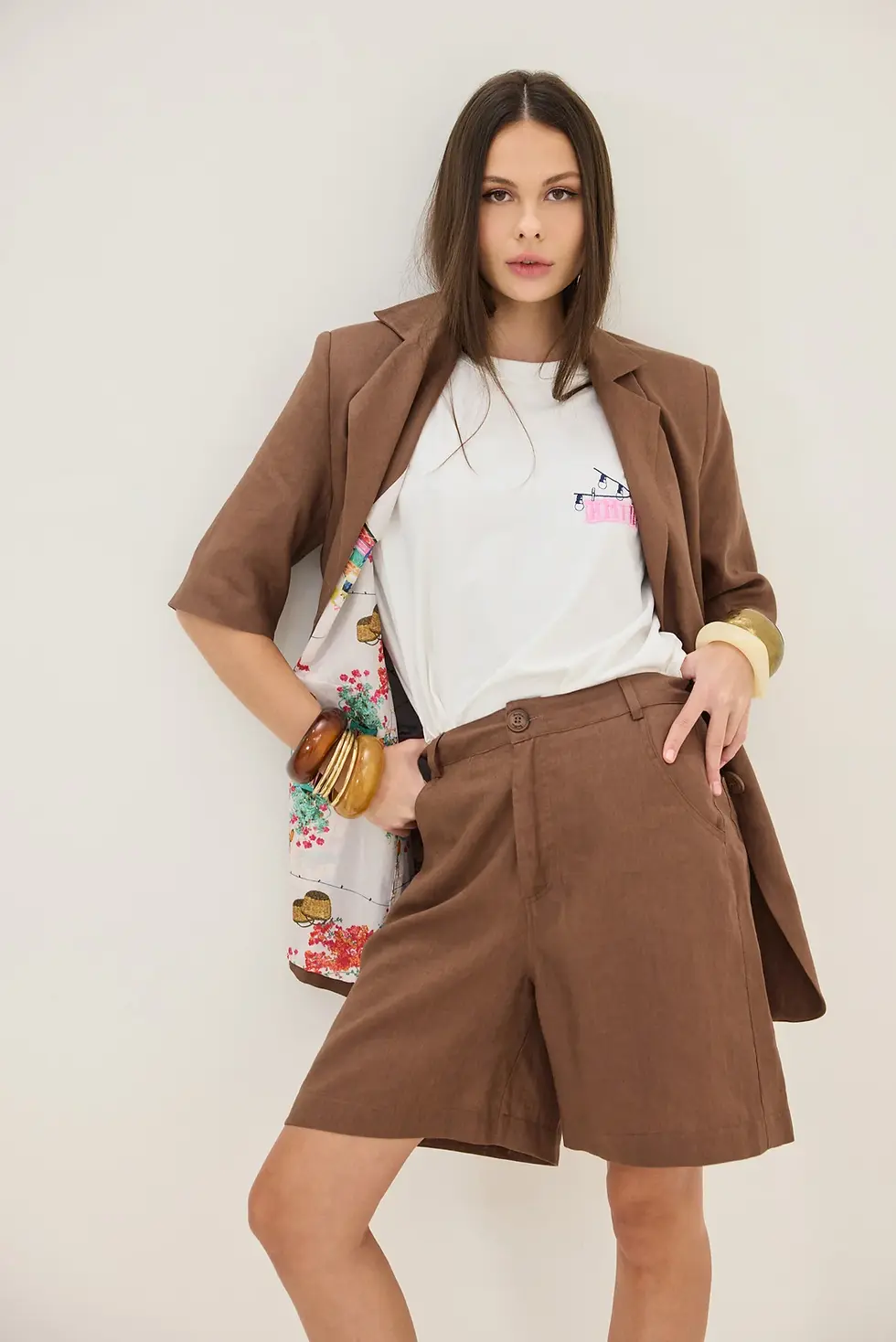 Thumbnail: Angela Blazer (Brown)