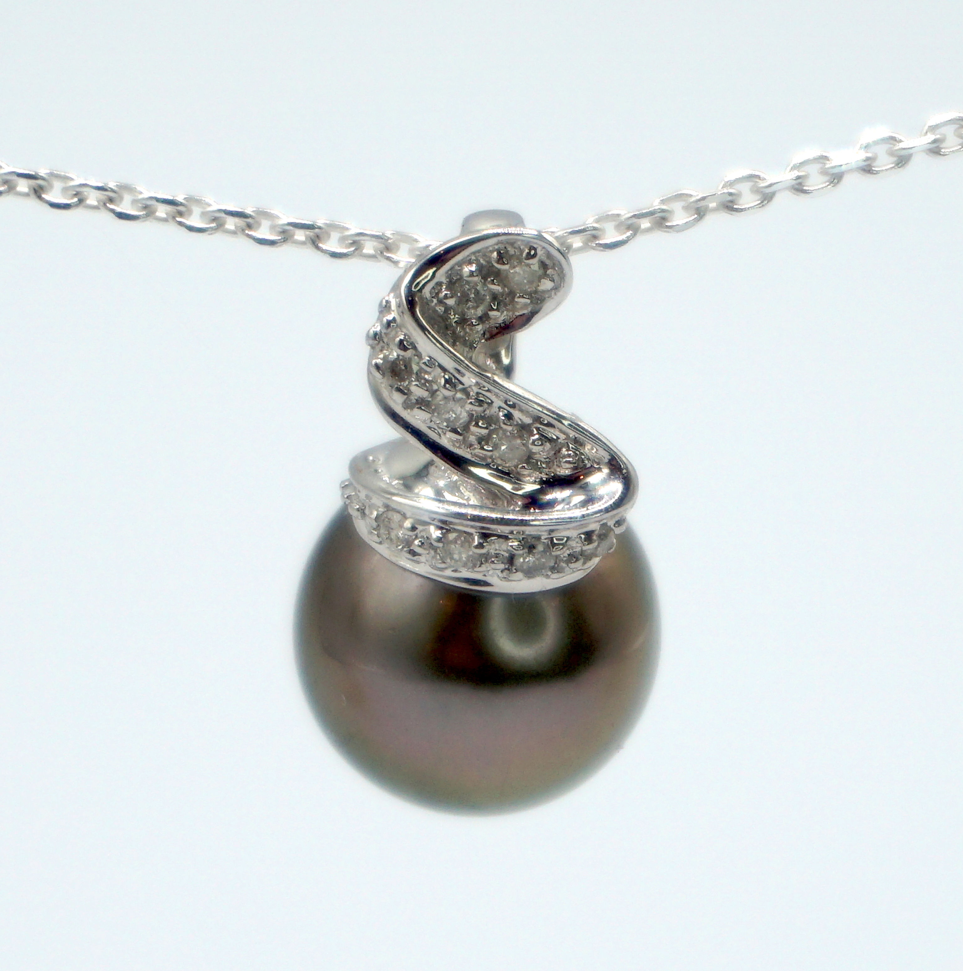 8.5-9 MM Tahitian Pearl and Diamond Pendant in White Gold