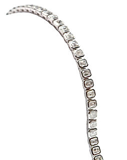 18k White Gold Bezel Set Tennis Bracelet featuring 6.82ct of Emerald Cut Diamonds
Ref# 171-17377 - Call for pricing