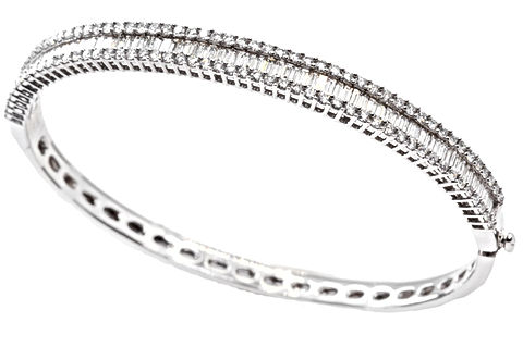 18k White Gold Diamond Bangle with 2.45 carats of round and baguette diamonds