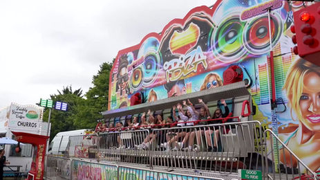 We are so pleased to have J Chipperfield & Sons Traditional Amusements returning for the third year running! 🎉