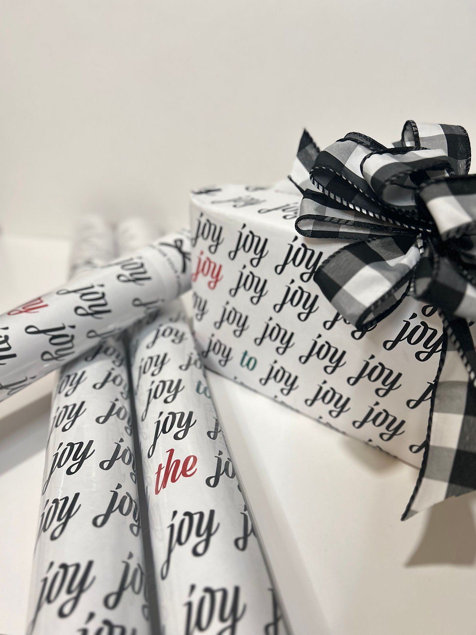 Thumbnail: Joy to the World Wrapping Paper