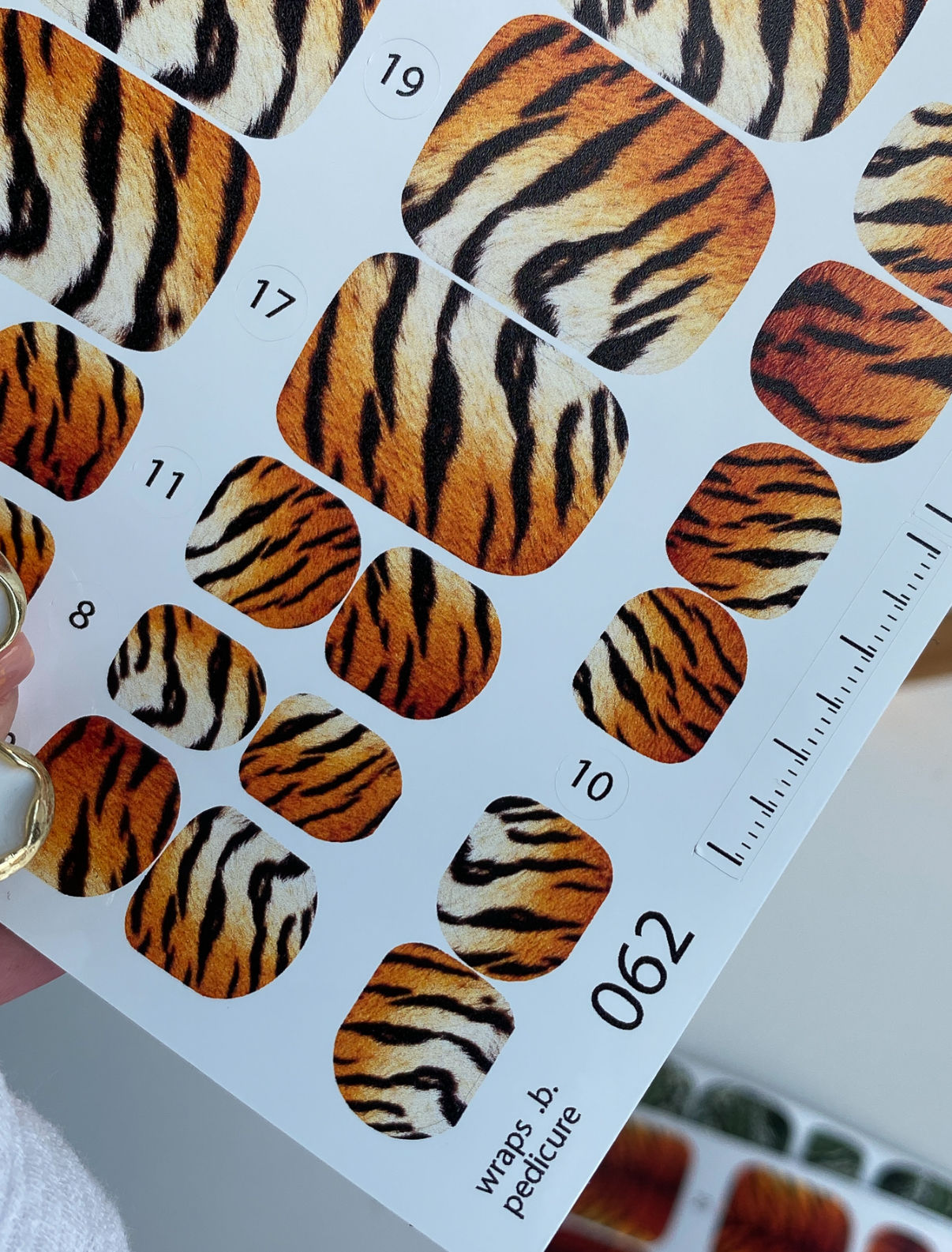 UA Slider Pedicure Wraps 062