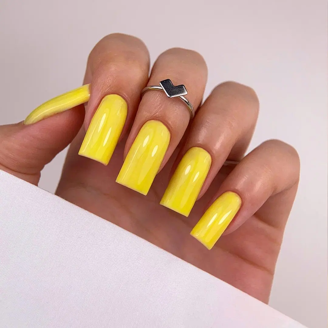 Gel polish Pina Colada 115