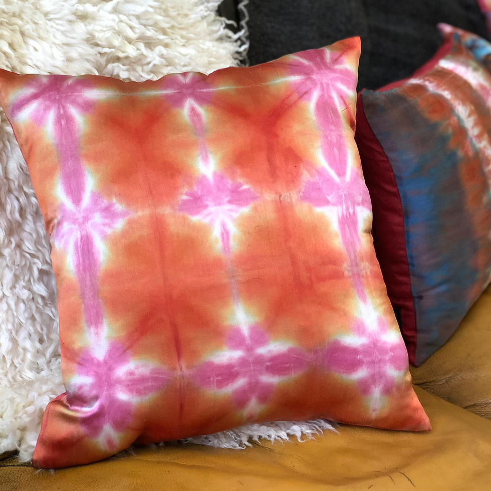 Thumbnail: The Parrot Tulip Pillow Set