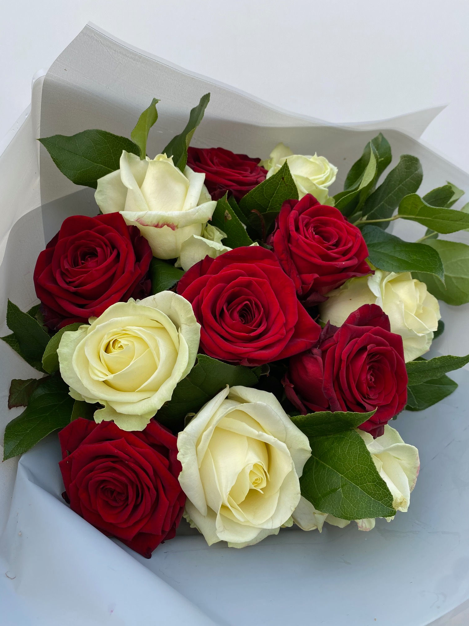 Valentine’s Day Red & White Rose Bouquet