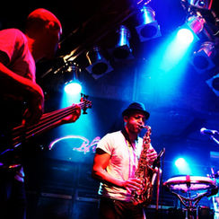 MARCIO MENDEZ_SAX SOLO
