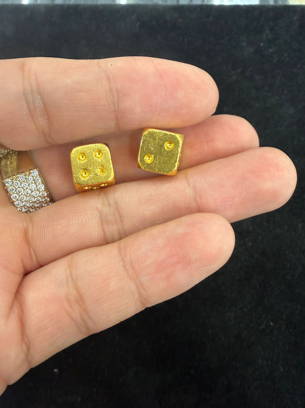 Thumbnail: 24kt dices