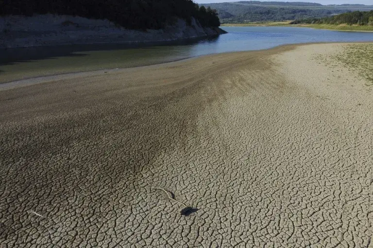 Water interruptions are affecting more than 156,000 people in the country (Nikolay DOYCHINOV) Nikolay DOYCHINOV/AFP/AFP