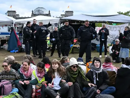 Deutscher Klimaaktivist beendet zweimonatigen Hungerstreik 8/05/2024