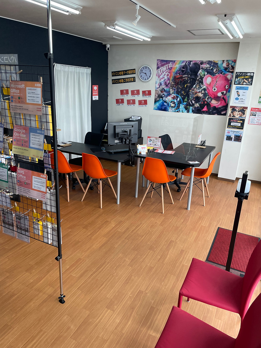 VIT-SHOP高岡店の店舗内