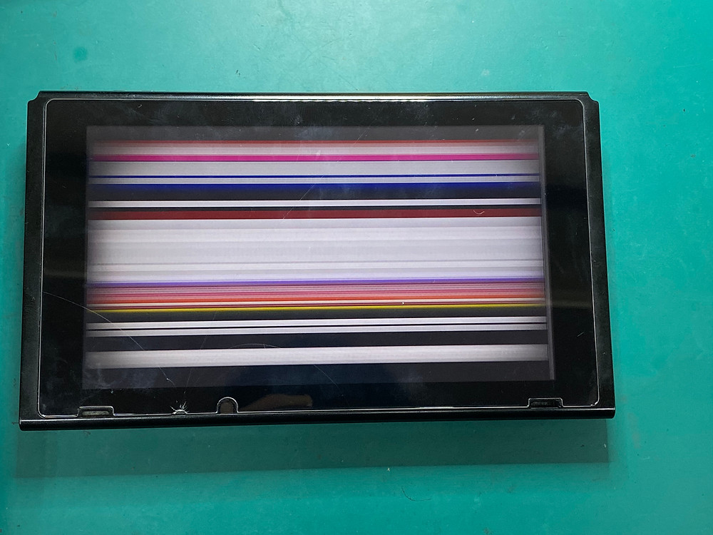 任天堂Switchタッチパネル浮いてませんか?
