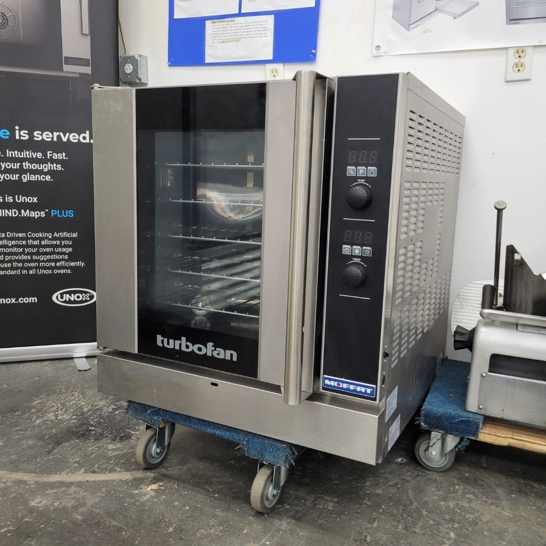 Moffat G32D5-1-N Turbofan Single Deck Full Size Gas Digital Steam Combi Oven