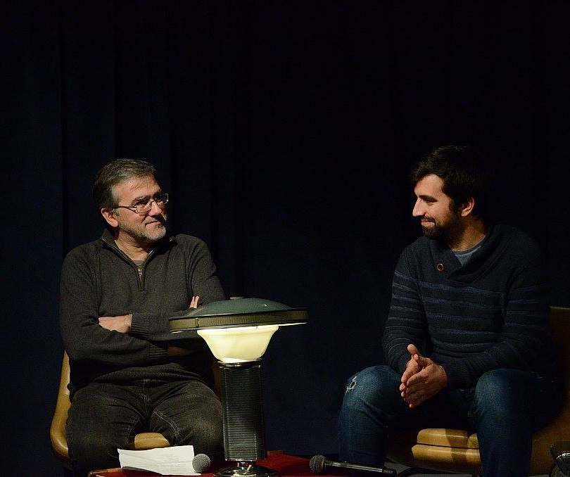 51059168_290750088306245_276721830893453