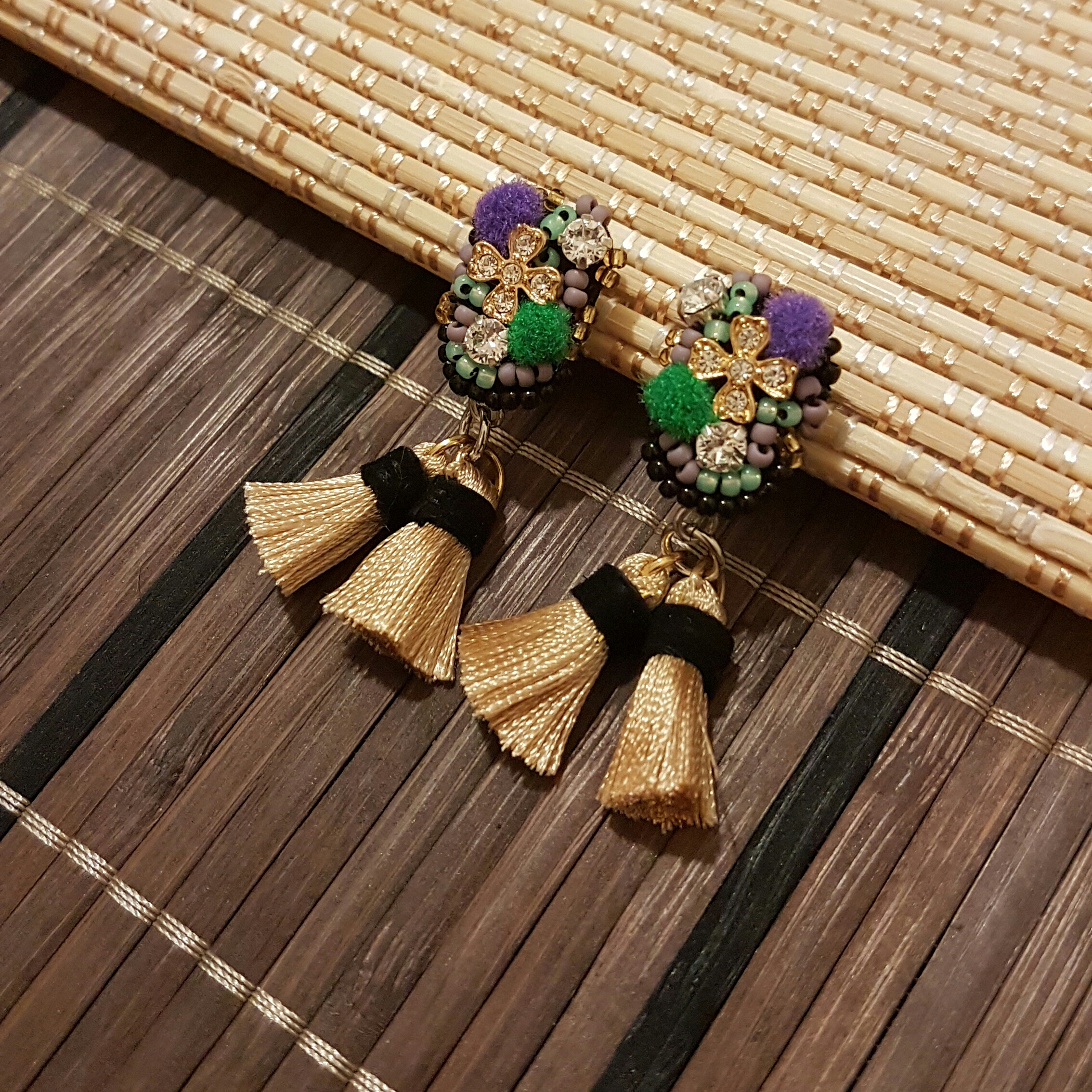| ART002 | Champagne Gold Earrings